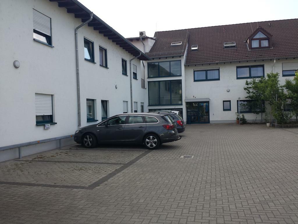 Hotel Am Exerzierplatz Mannheim Exterior photo
